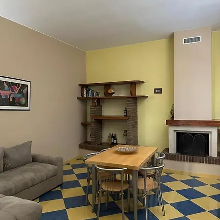 M.a.v. House